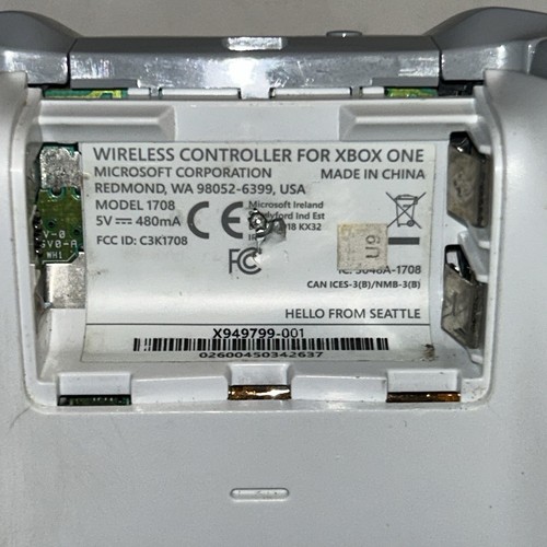 Xbox One Bundle 2 Controller, Akkus, Stereo Adapter und mehr! - Bild 23 von 24