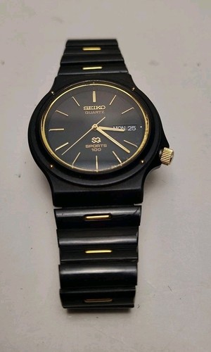 Cuarzo vintage Seiko Sports SQ 100 6923-7069 para piezas, NECESITA BATERÍA NUEVA - Imagen 3 de 11