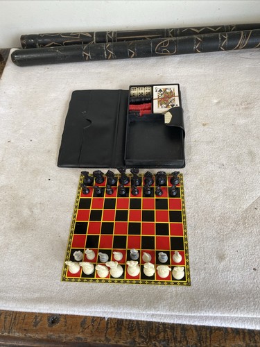 Vintage Travel Mate Small Pocket Games Compendium Chess / Draughts & Cards - Picture 1 of 10