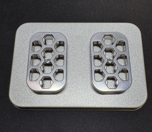 🔥Magnus HEX Piastre Scheletrate Titanio/Acciaio Inox 3 Click Slider🔥 - Foto 3 di 5