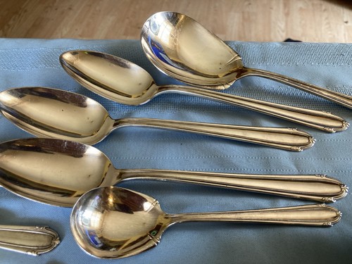 Wallace flatware silverplate 12 place service w/ extra's 'Lady Alice" 1937 92 pc - Picture 12 of 19