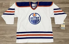 Size XL - NWT Edmonton Oilers CCM Vintage Hockey Replica Jersey White