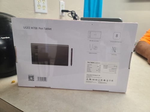 Ugee M708 Graphic Drawing Pen Tablet Brand New Sealed - Picture 2 of 4