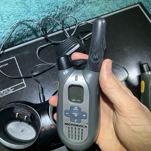 Motorola Talkabout FV500R 12 km 2 Handheld2 way Radio 110v 22 channel 121 codes - Zdjęcie 9 z 13