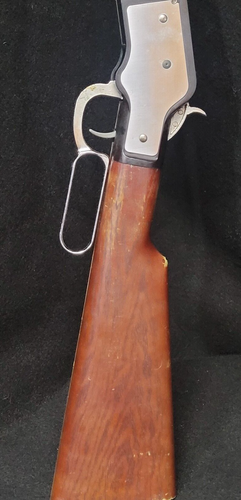 Circa 1958 MATTEL OFFICIAL WINCHESTER SADDLE GUN with (7) Bullets and Box - Picture 13 of 22