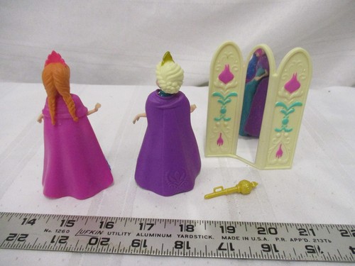 Elsa & Anna scepter queen dress snow coat dressing wall mirror Disney toy fun - Picture 5 of 5