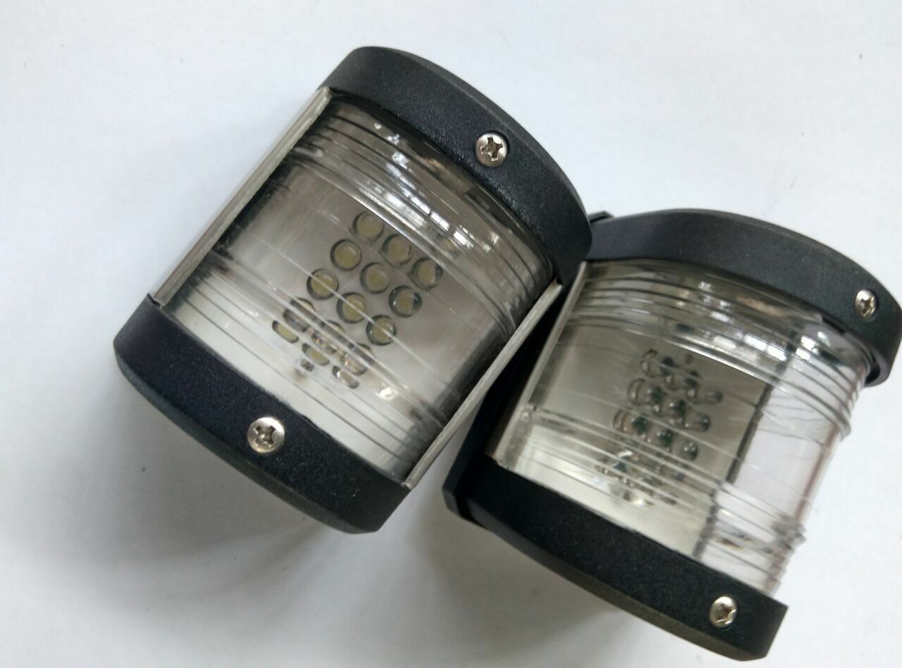 ISUREMARINE yacht's 12V LED masthead has a pair of stern lights ISUREMARINE yacht's 12V LED masthead has a pair of stern lights