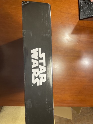 LEGO STAR WARS Millennium Falcon. New And Strapped. - Imagen 3 de 6