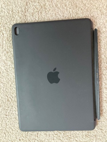 Apple Smart Keyboard Folio Case for iPad Pro 9.7 in (1st/2nd gen) - Anthracite - Bild 5 von 9