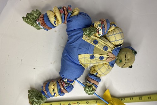Hecha a mano muñeca rana estante para niñera molinete Yolo brazos y piernas guardería arte popular - Imagen 9 de 10