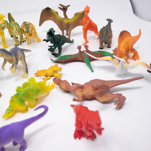 Lot of 24 Dinosaurs unbranded 3 inches tall - Picture 19 of 19