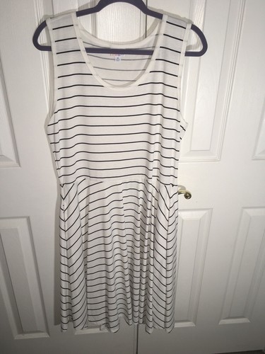 NWOT Lularoe Charlotte Swing Dress Size XL White Background