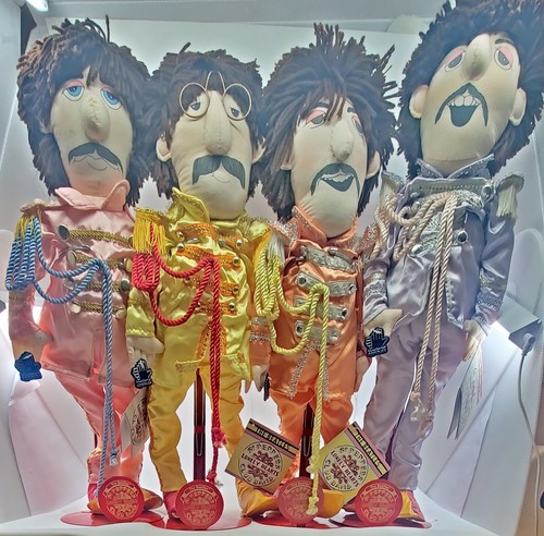 Applause The Beatles Sgt. Peppers Puppen Set mit Etikett und Ständer 1988 Rarität & selten - Bild 12 von 12