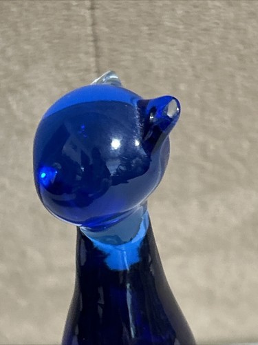 Colbolt Blue Cat Glass Figurine - Picture 7 of 13