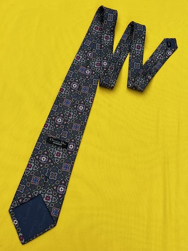 Authentic CHRISTIAN DIOR Plaids Flowers Design On Gray 100% Silk Necktie Tie - Picture 9 of 11