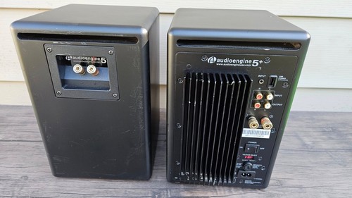 Audioengine A5+ Plus kabelgebundene Desktop Monitor Lautsprecher (OHNE KABEL) R1 - Bild 3 von 6