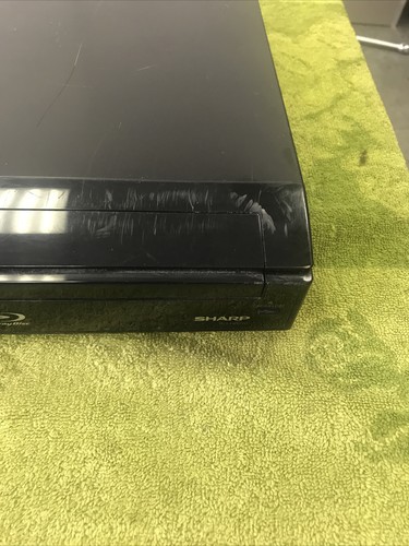 Sharp Aquos Blu-Ray Disc Player BD-HP210U Black - Picture 2 of 9