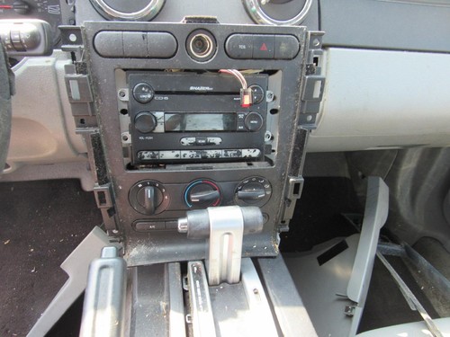 05 06 07 08 09 FORD MUSTANG AC & HEATER CONTROL OEM - Picture 14 of 16