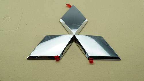 MITSUBISHI TRITON PLUS L200 2005-2014 CHROME REAR BACK LOGO EMBLEM GENUINE - Picture 2 of 4