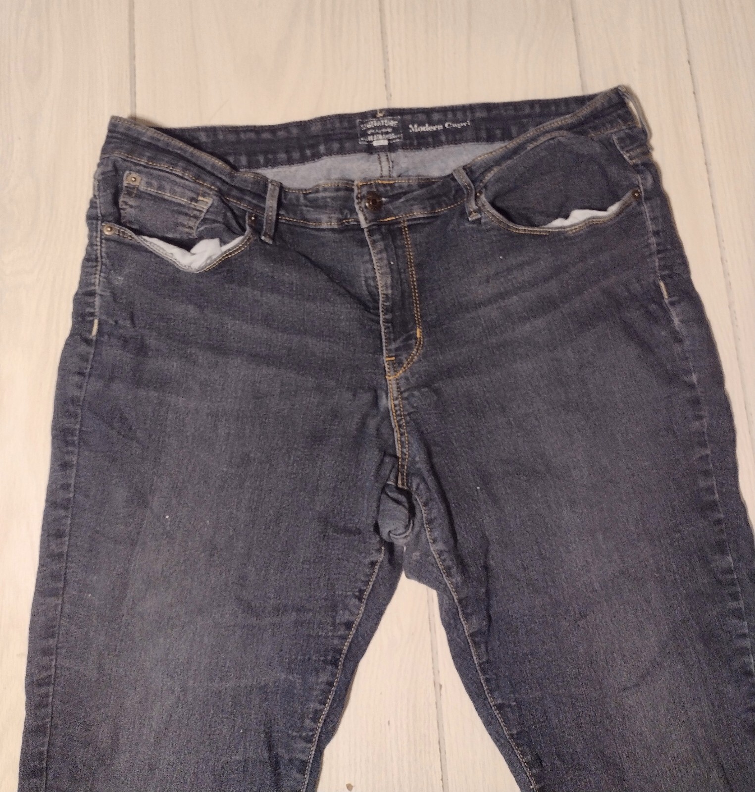 Picture 2 of 9