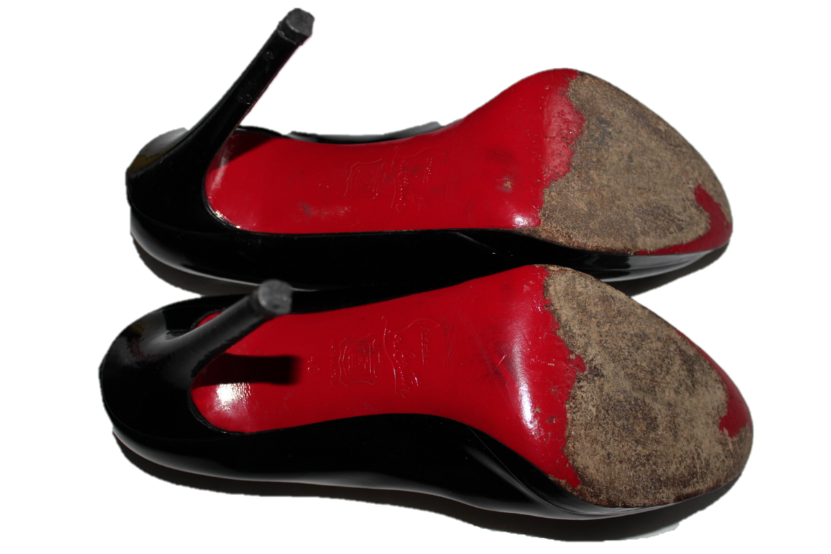 Christian Louboutin 黒 エナメル ハイヒール40 クリスチャンルブタン Christian louboutin パンプス ヒール 黒