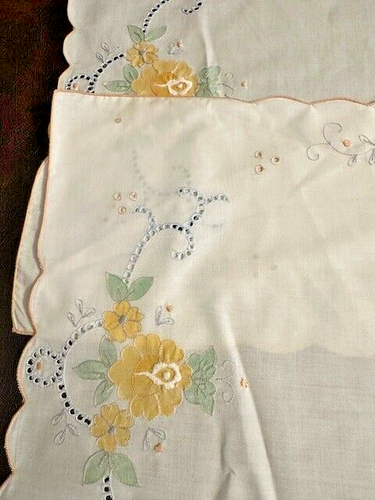 Vintage Madeira Marghab Embroidered Applique Napkins (5) & Placemats (2) Set Lot - Picture 12 of 18