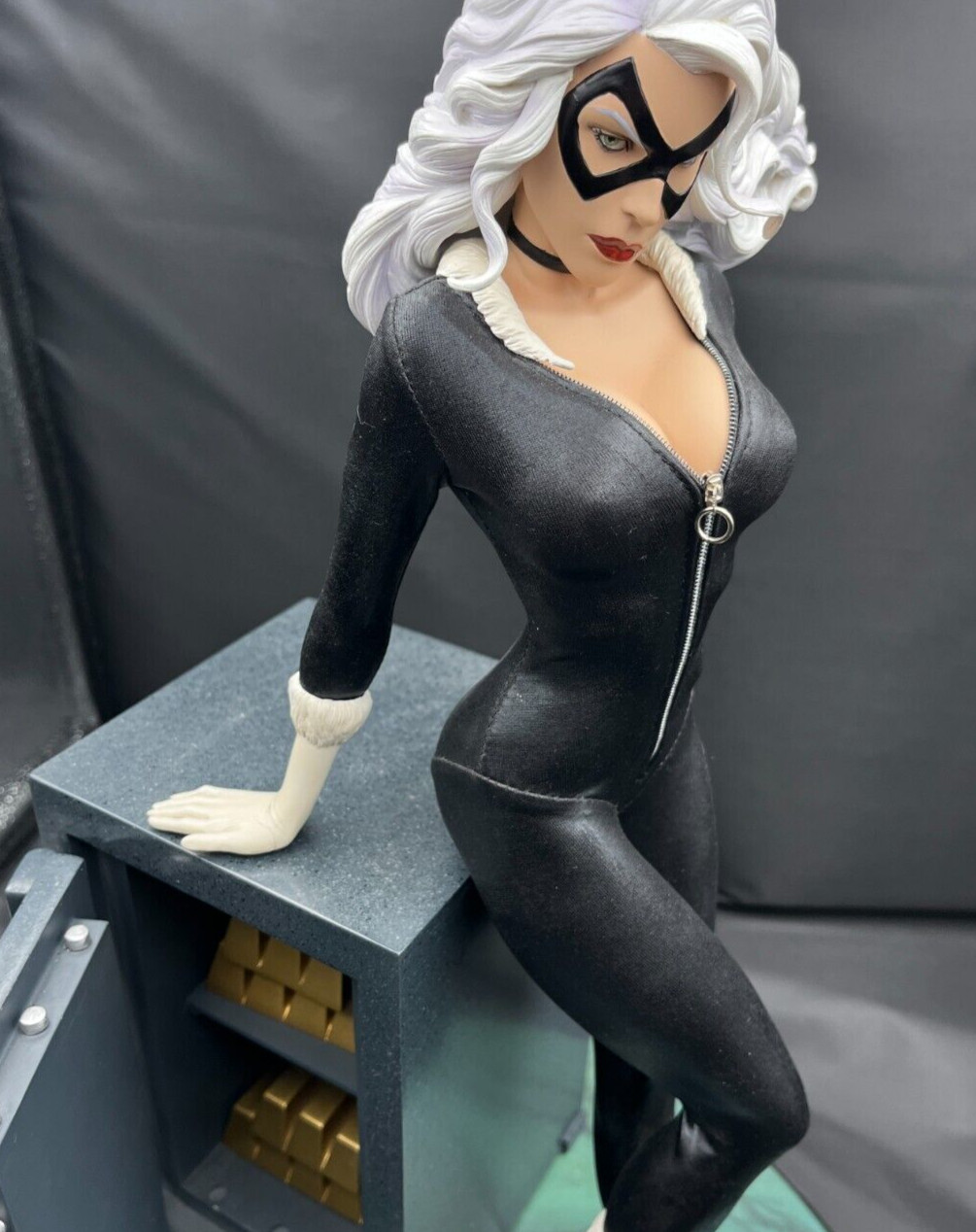 SIDESHOW PREMIUM FORMAT CATWOMAN EXCLUSIVE SIDESHOW PREMIUM FORMAT CATWOMAN EXCLUSIVE