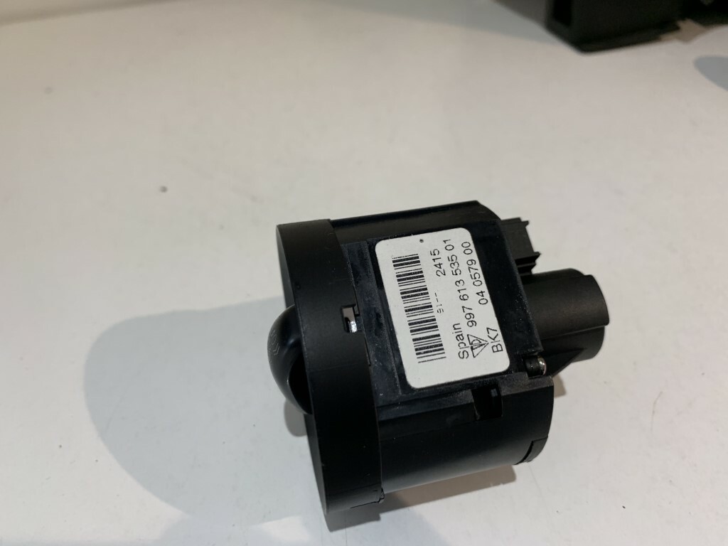 Picture 1 of 5