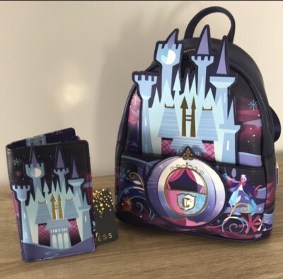 LOUNGEFLY DISNEY CINDERELLA CASTLE SERIES MINI BACKPACK  display picture 2