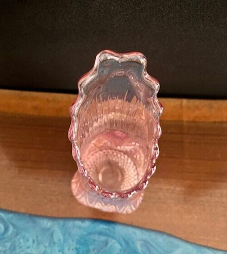 Vintage LE Smith Barbiecore Pink Diamond Cut Iridescent Swung Glass 12 3/4" Vase - Picture 8 of 12
