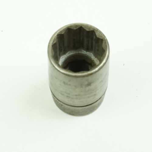 Ward's Chromium Vanadium 21/32" 12 Point Shallow Chrome Socket 1/2" Drive VTG - Picture 3 of 3
