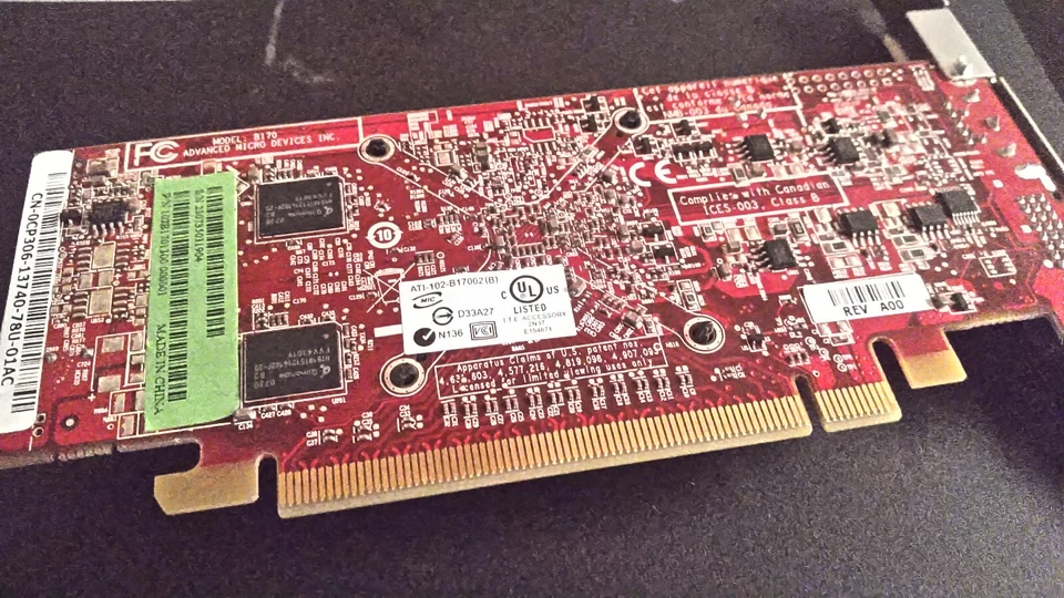 {ATI} Tarjeta de video Radeon HD 2400 Pro PCIe {0CP306} Foto 4 de 4