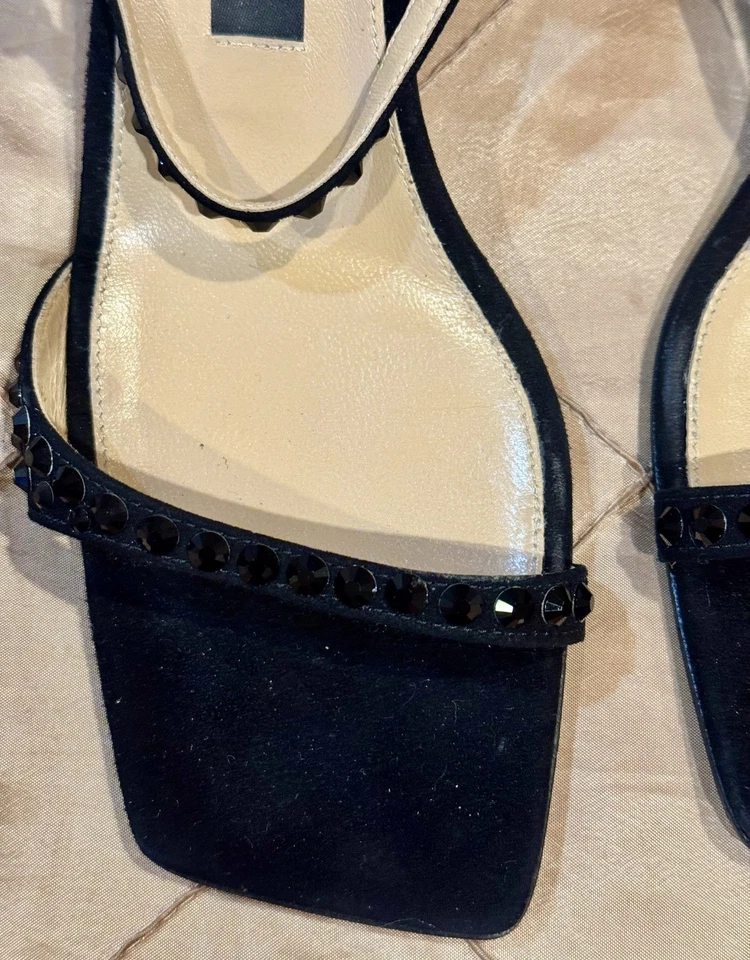 SANDALIAS SERGIO ROSSI CHIC NEGRAS CON ADORNOS DE CRISTAL.DISEÑO ELEGANTE.40,5 Foto 2 de 4