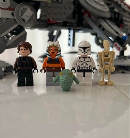 LEGO Star Wars 7675 AT-TE Walker Set w/ Anakin Ahsoka Clone Trooper Figures