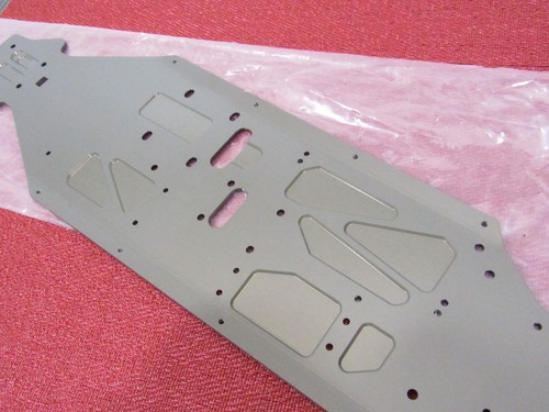 Mugen Seiki MBX6T Truggy Chassis - Bild 4 von 11