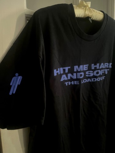 HIT ME HARD AND SOFT Local Crew XL Loadout Shirt - Bild 2 von 4