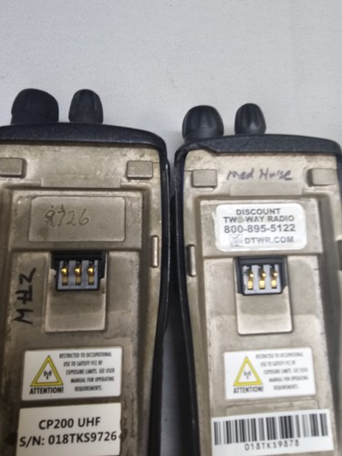 SIX Motorola Radius CP200 438-470 MHz UHF Radiotelefony dwukierunkowe AAH50RDC9AA1AN - Zdjęcie 11 z 11