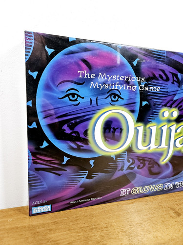 Ouija Board Glow in the Dark Mystifying Oracle Juego Parker Brothers 1998 Sellado - Imagen 2 de 11