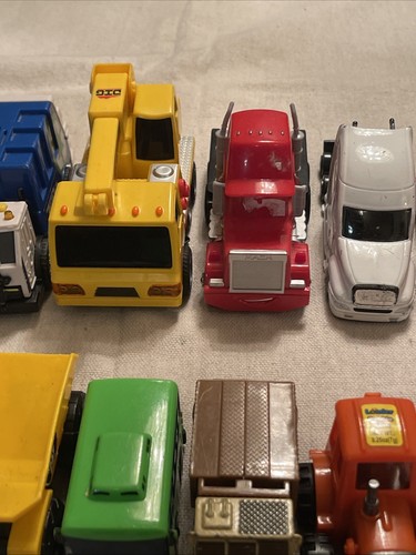 Toy Lot 35 Assorted Pieces EMS, Construction, Farm Equipment, Air Planes & More - Picture 12 of 24