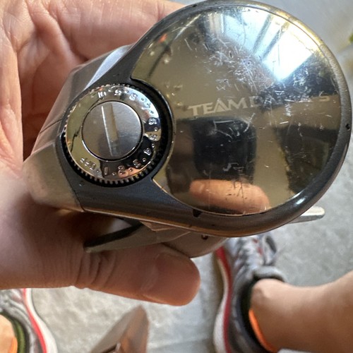 Mulinello da Pesca Alta Velocità Vintage Team Daiwa-S 103HVLA Baitcasting con Bobina Oro - Foto 2 di 6