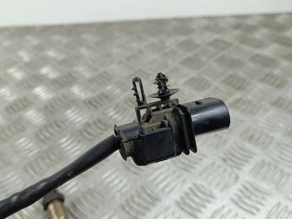 Sensor sonda lambda diésel SsangYong Musso 2020 A6715400117 FOB41670 - Imagen 2 de 4