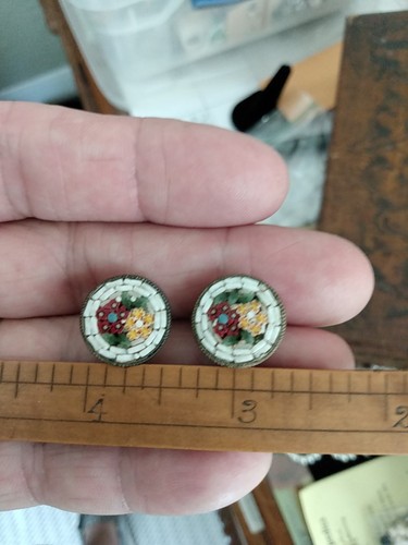 Pendientes redondos vintage italianos de plata lavada MICRO MOSAICO FLORES atornilladas - Imagen 6 de 6