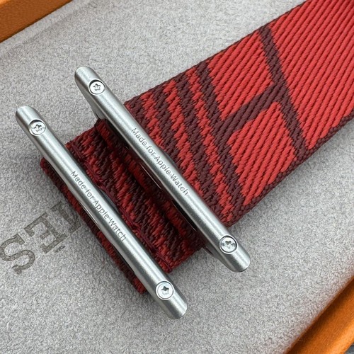 Hermès Apple Watch Nylon Band Rouge du Coeur Red Simple Tour Jumping Strap - Photo 5 sur 7