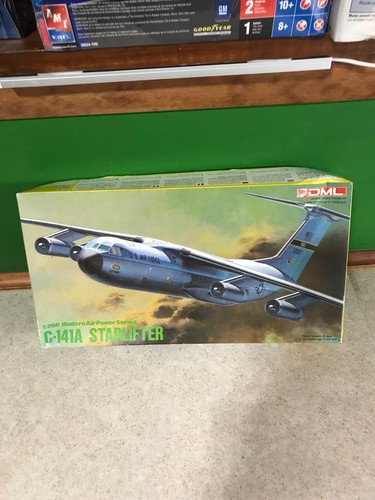 Model Kit UNUSED - DML C-141A STARLIFTER 1/200 Scale N.2003-1200