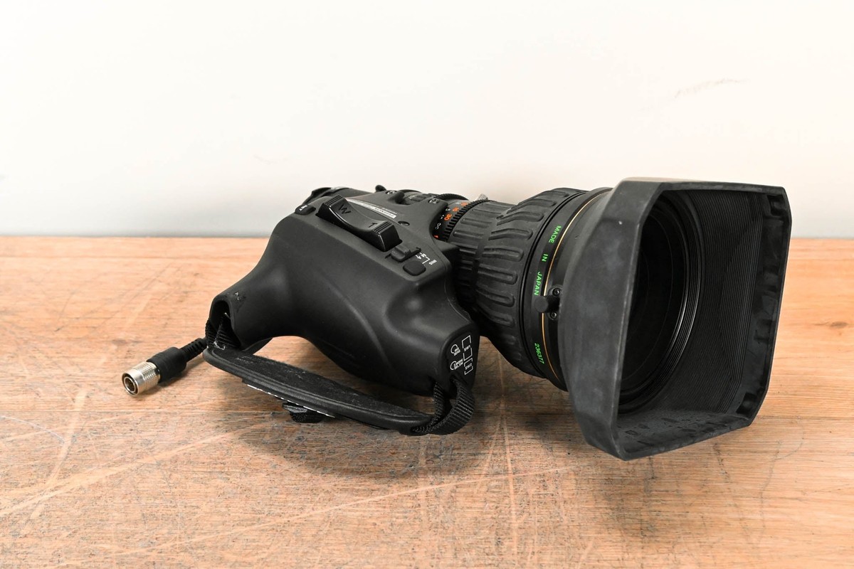 Fujinon ZA22x7.6BERM-M6 TV Zoom Lens - 1:1.8/7.6-167mm