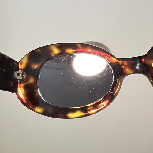 GAFAS DE SOL VINTAGE MOSCHINO M3527 OVALADAS NEGRAS 90 Hearts Deco - Imagen 10 de 14