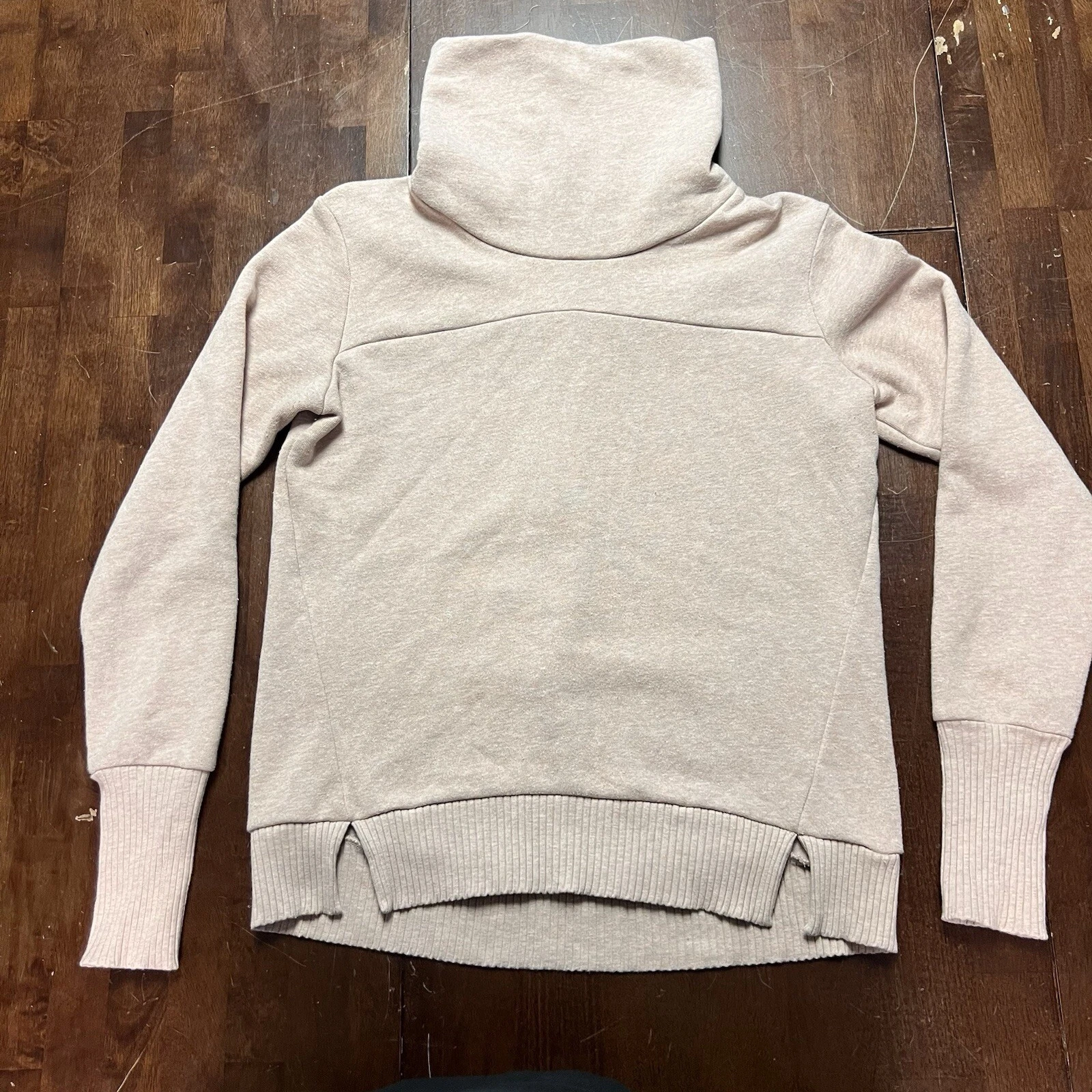 alo-yoga haze funnel neck cute fall winter sweatshirt