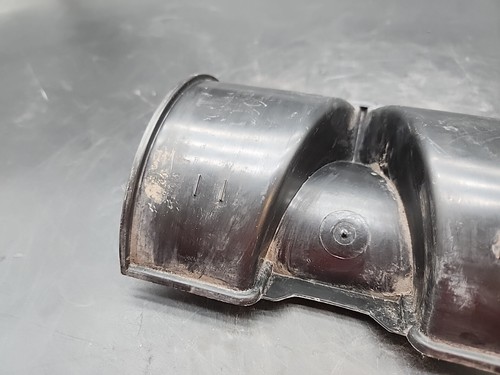 1984-1991 BMW 318i 325i E30 HVAC Blower Motor Housing Cover 1370934 OEM N8-158 - Picture 2 of 8