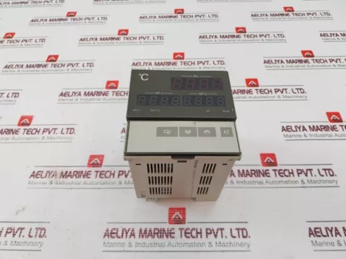 Omron E5AX-A Temperature Controller 100 To 240Vac 50/60Hz