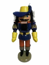 Nutcracker Vintage Erzebirge Musketeer Buccaneer Made In GDR 9 in.